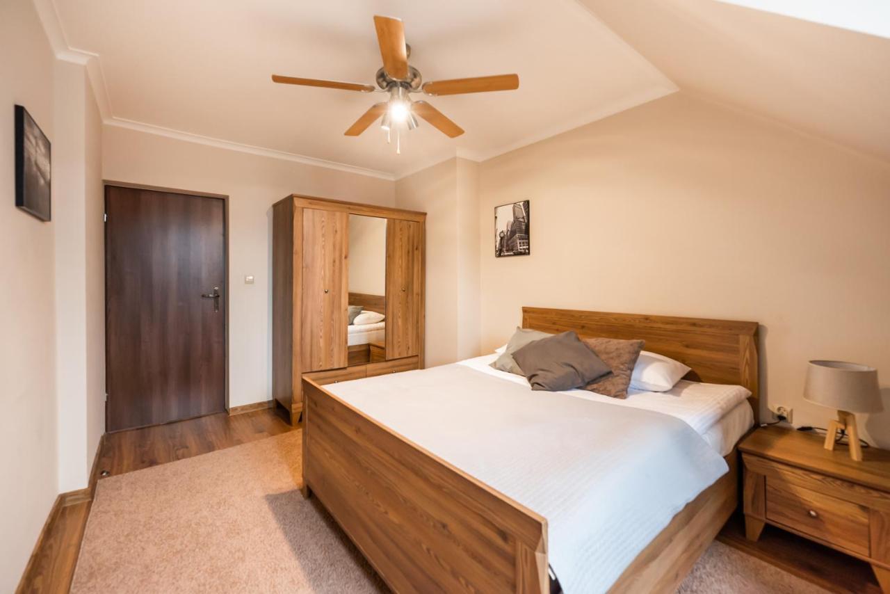 Old Town Market Place Penthouse Butas